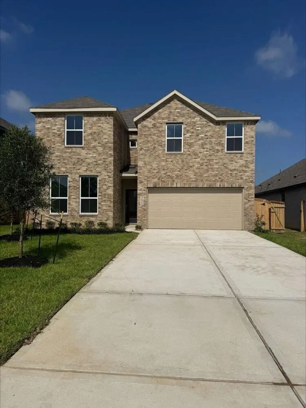 2126 Starlight Street, Angleton
