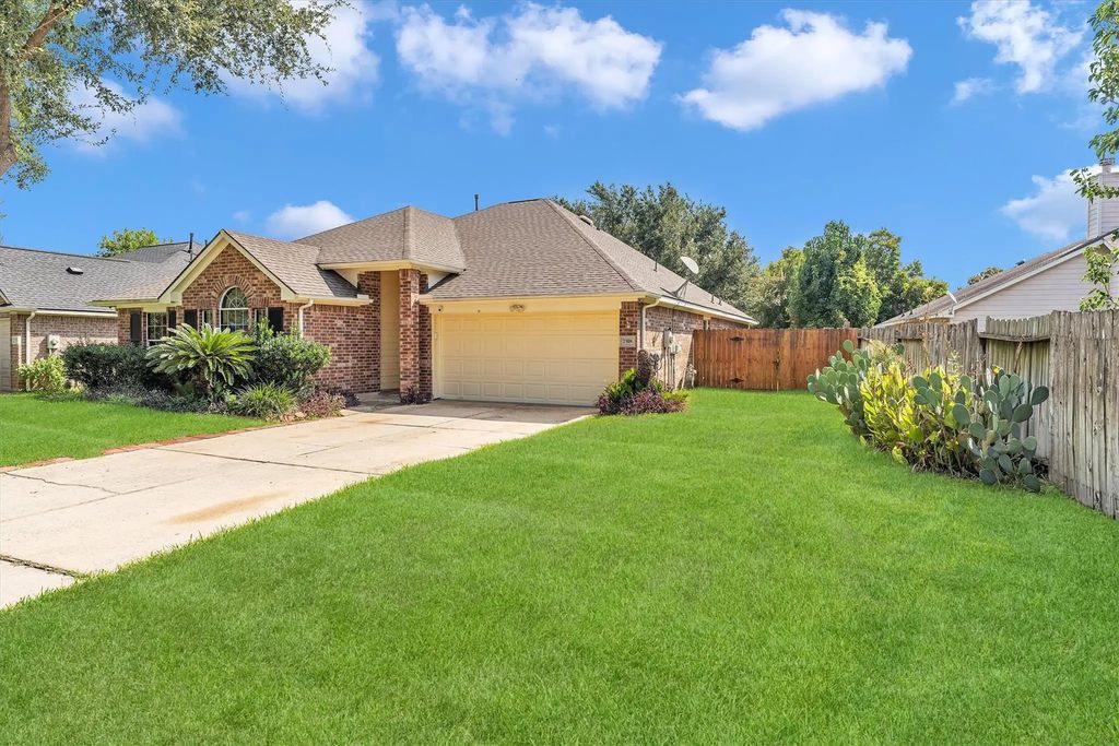 7318 Crestbury Lane, Cypress
