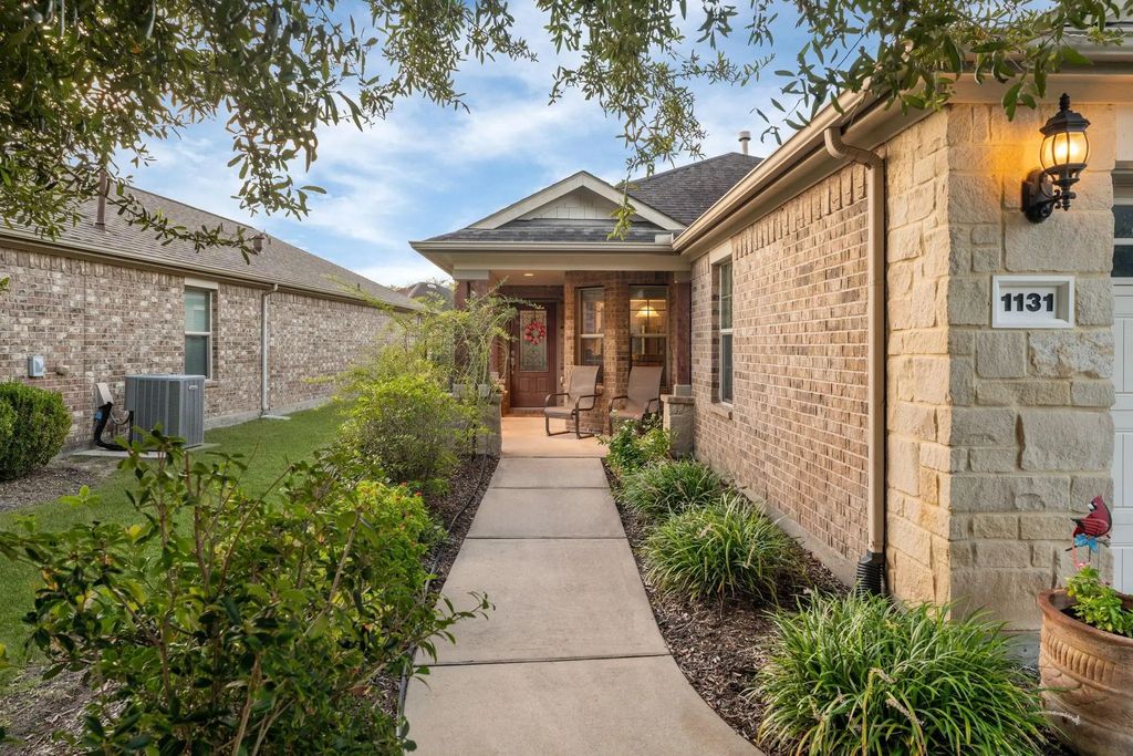 1131 Oleander Way, Richmond
