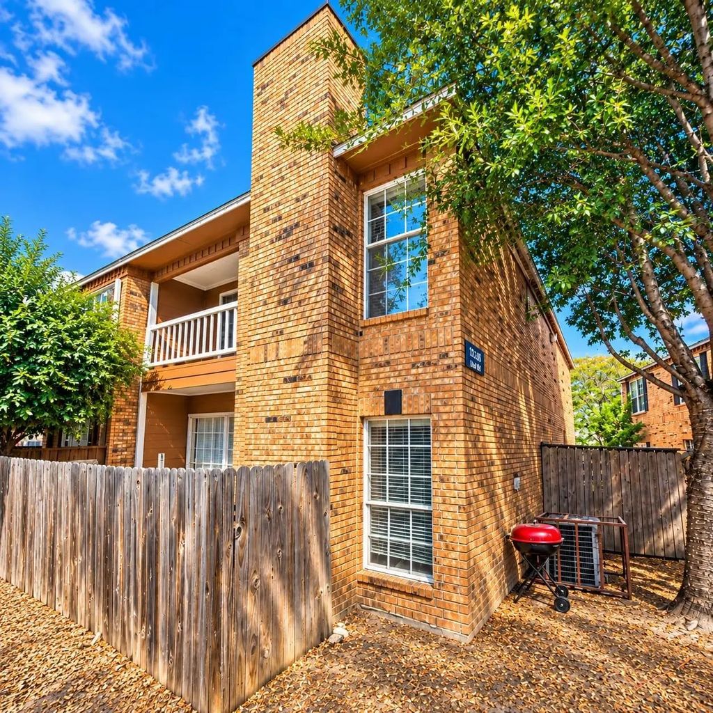 12380 Sandpiper Drive 405, Houston