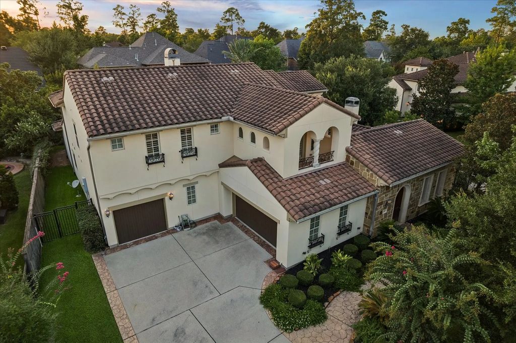 22 N Player Manor Circle, The Woodlands