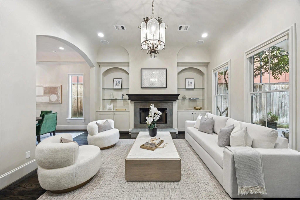 2145 Fairview Avenue, Houston