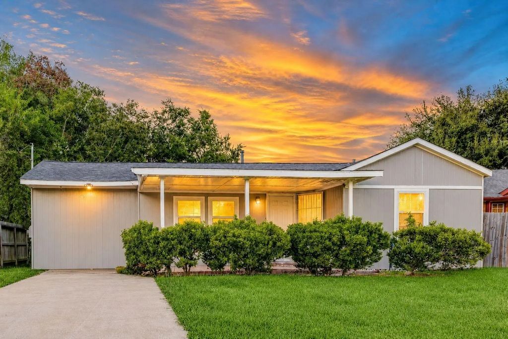 907 Whitaker Avenue, Pasadena