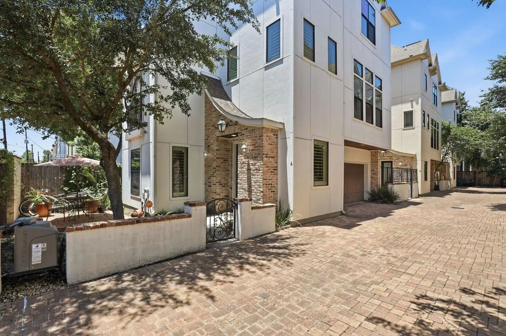 1009 W 24th Street A, Houston