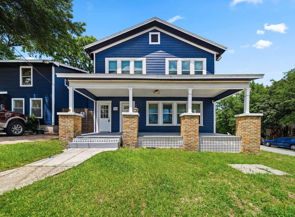 1302 20th Street 1, Huntsville