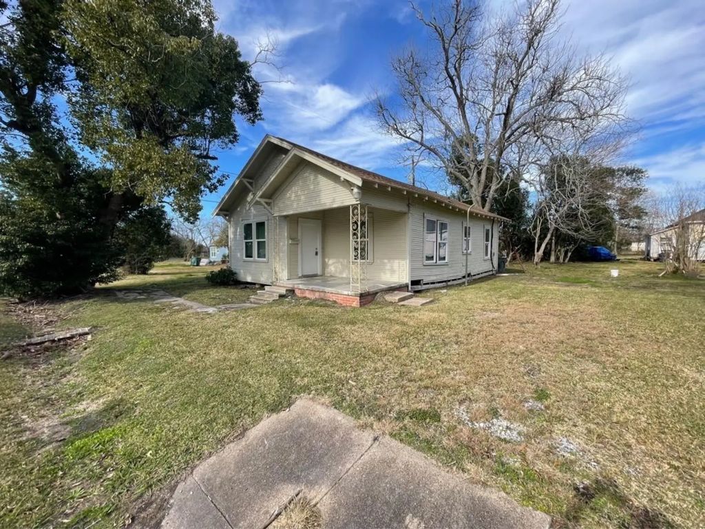 724 Orange Avenue, Port Arthur