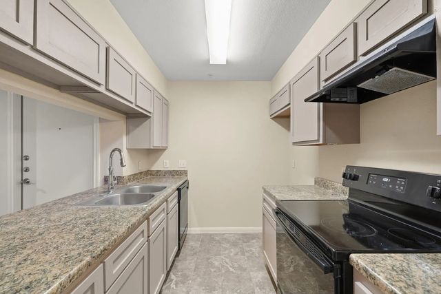 8415 Hearth Drive 06, Houston