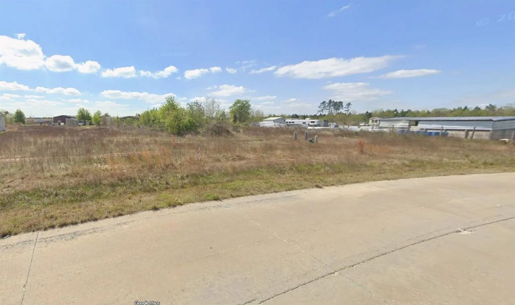 834 Road 5812, Cleveland