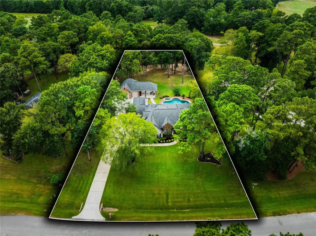10635 Clubhouse Circle, Magnolia
