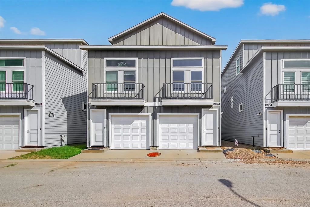 4922 Paradigm Lane, Spring