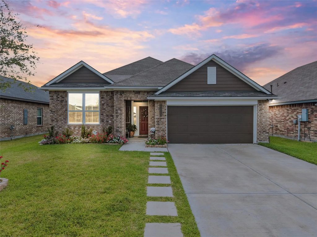 8213 Ocean Jasper Lane, Texas City