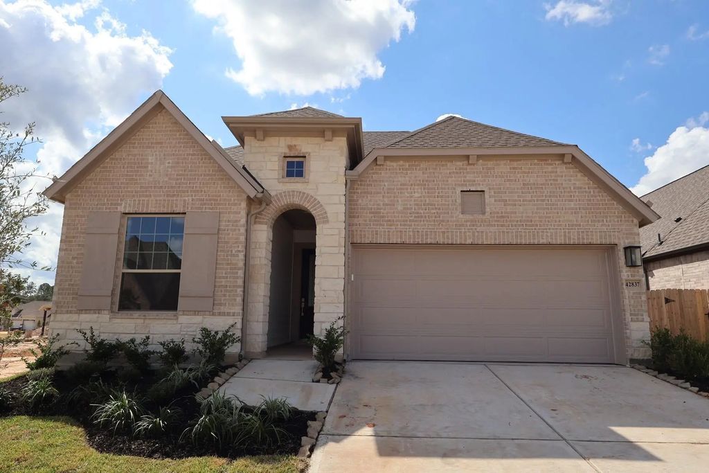 42837 Terraza Drive, Magnolia