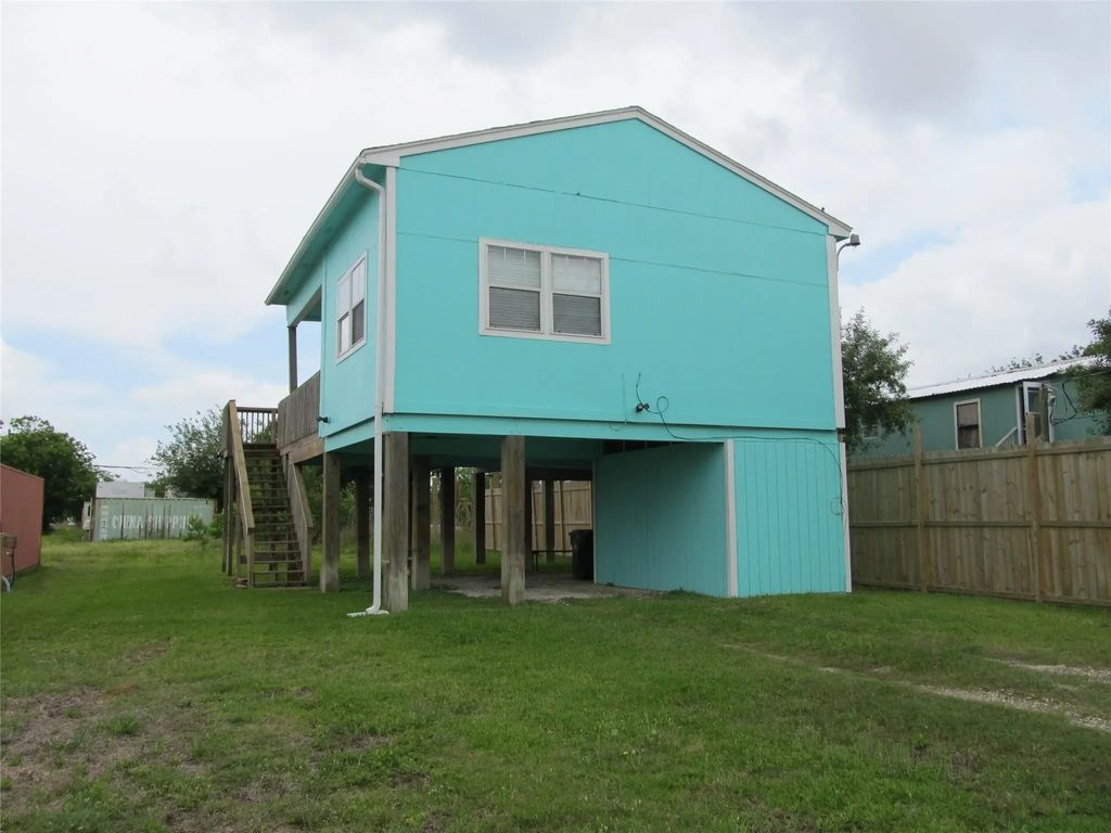 903 16th Street, San Leon
