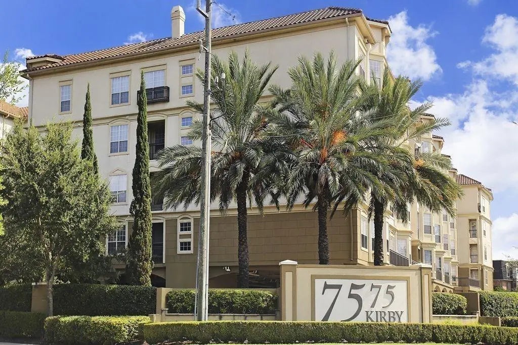 7575 Kirby Drive 2401, Houston