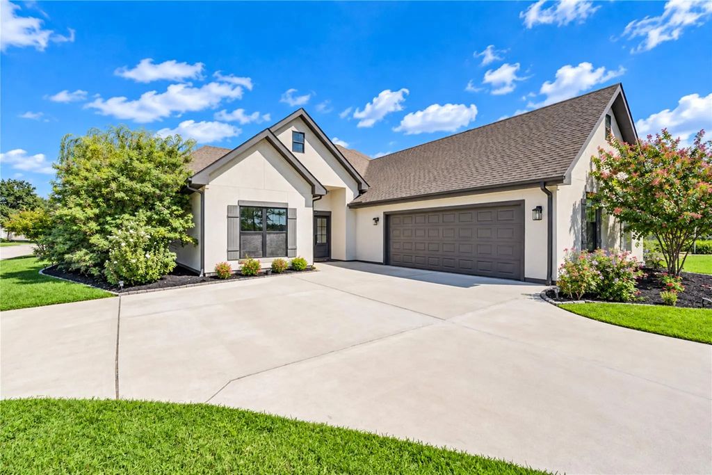 101 Hillsborough Drive W, Montgomery