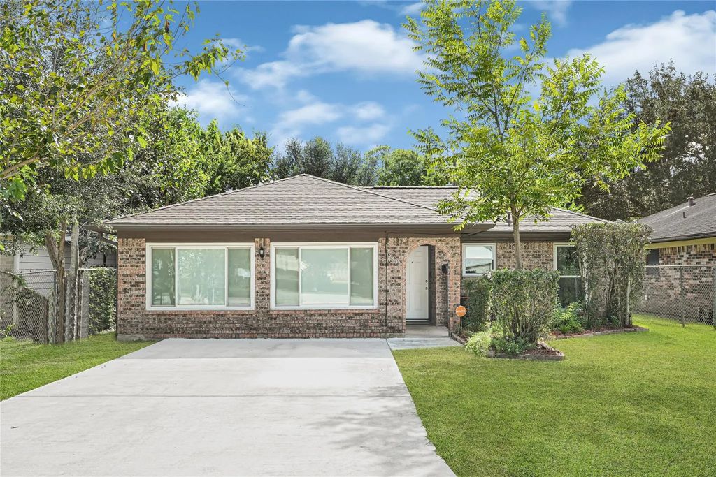 2509 Pearland Avenue, Pearland