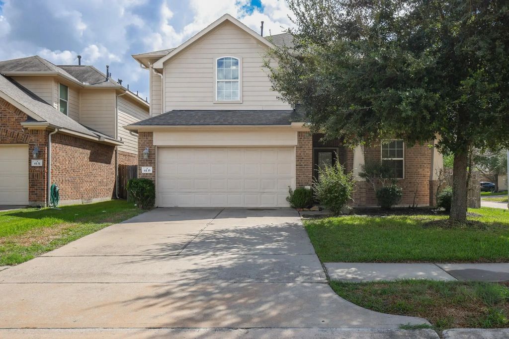 6135 Carver Pines Drive, Katy