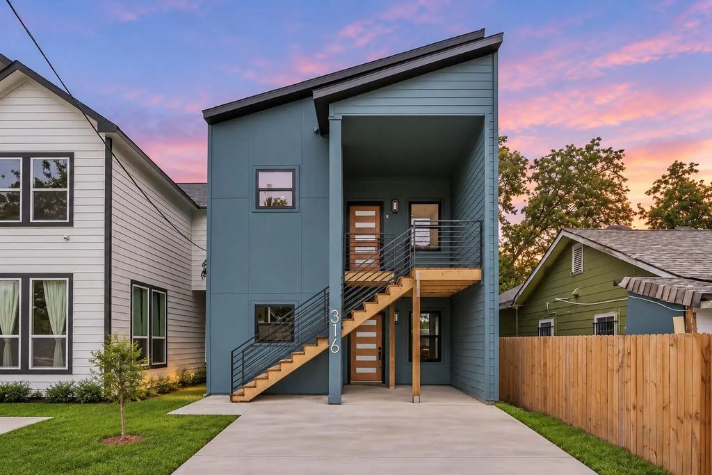 316 Clearwater Street A, Houston