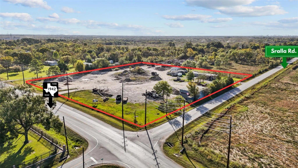 1610 Fm 1942 Road, Crosby