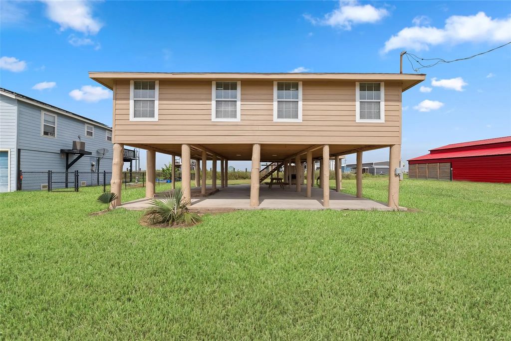 1228 W Canal, Crystal Beach
