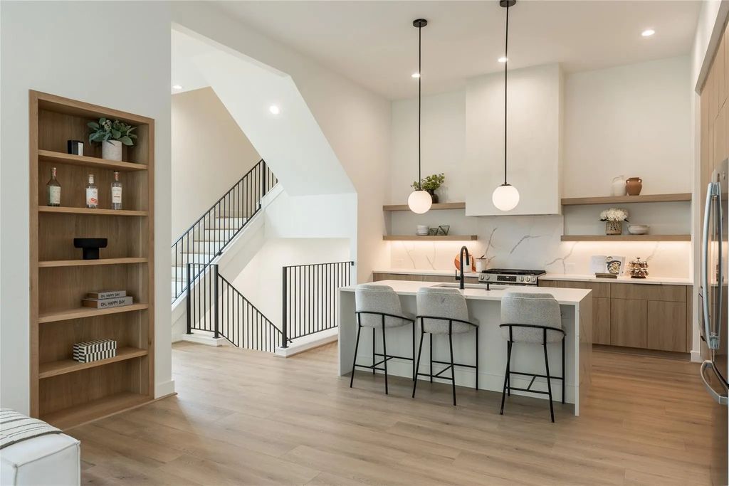 2013 Gregg Street, Houston