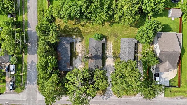 8030 -record Street, Houston