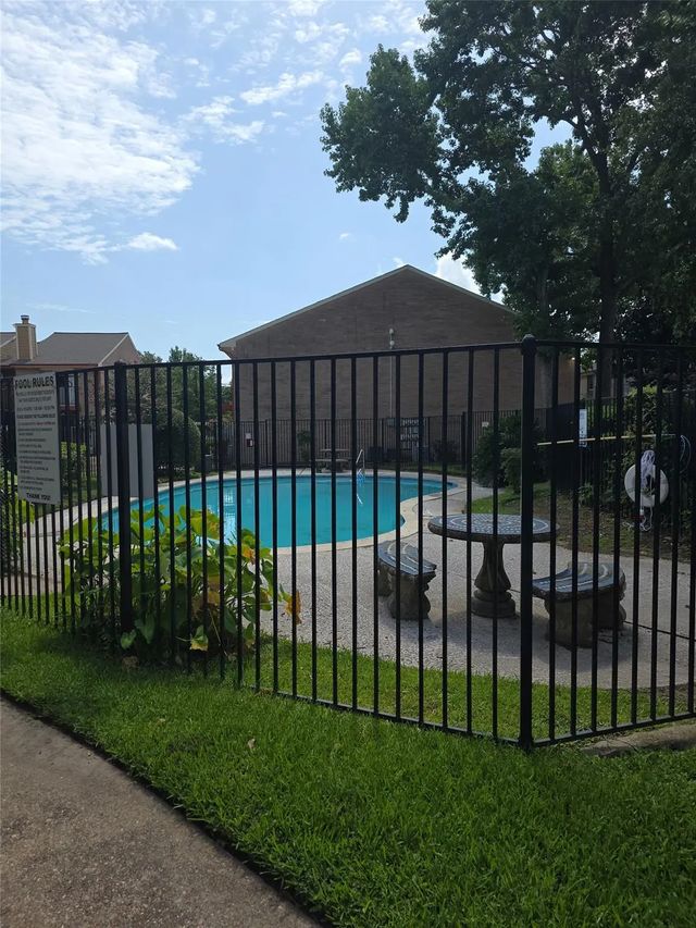 12955 Woodforest Boulevard 81, Houston