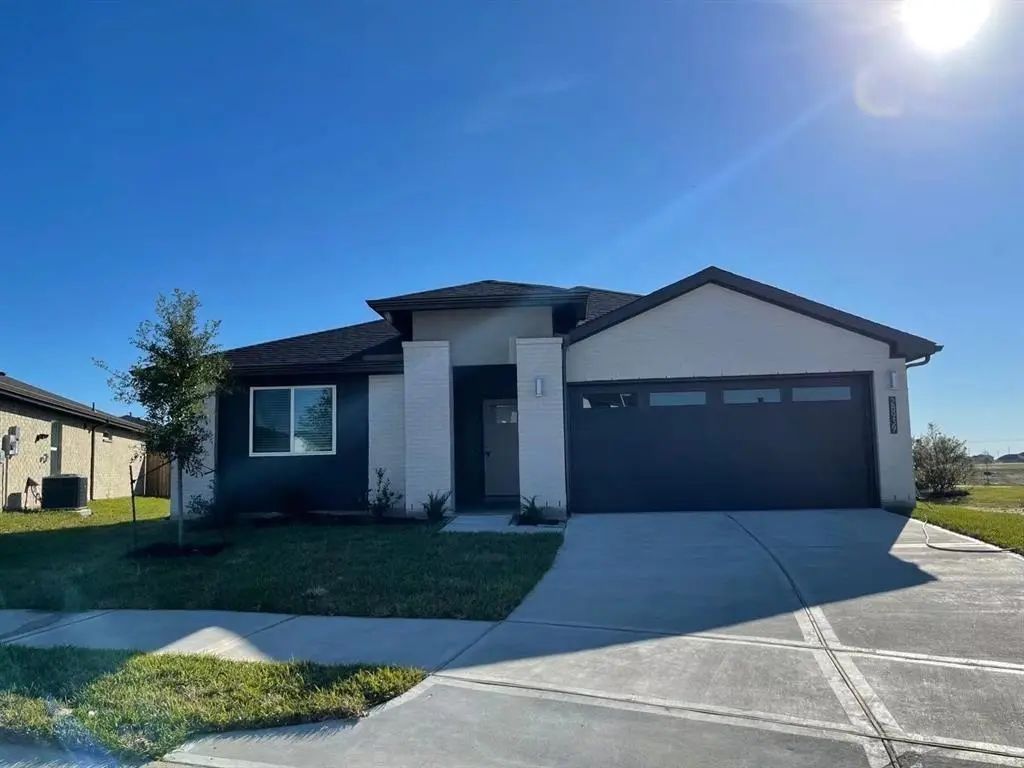 28939 Lupo River Court, Fulshear