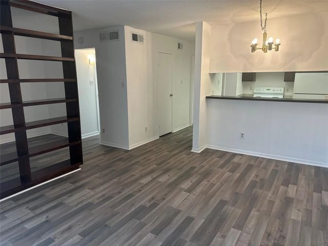 2814 S Bartell Drive 13, Houston