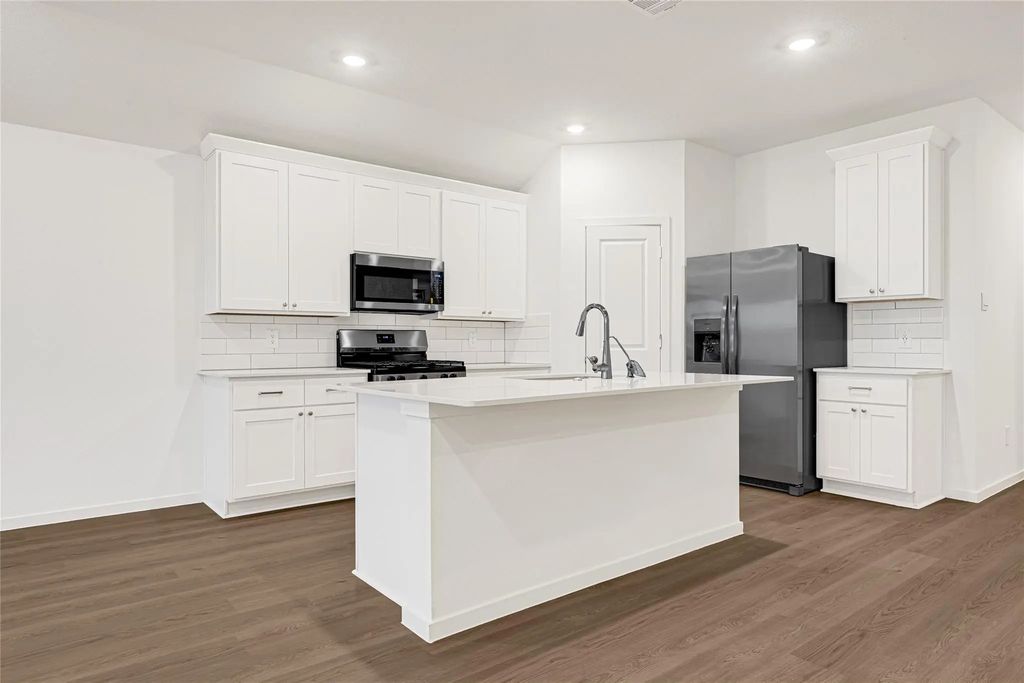 9114 Sunset Marina Way, Iowa Colony