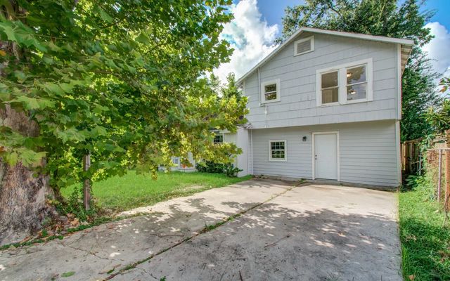1016 Apache Street, Houston
