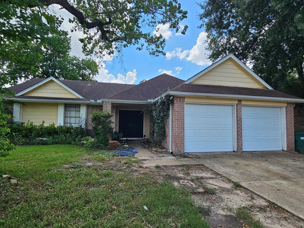 5619 Fairview Forest Drive, Houston