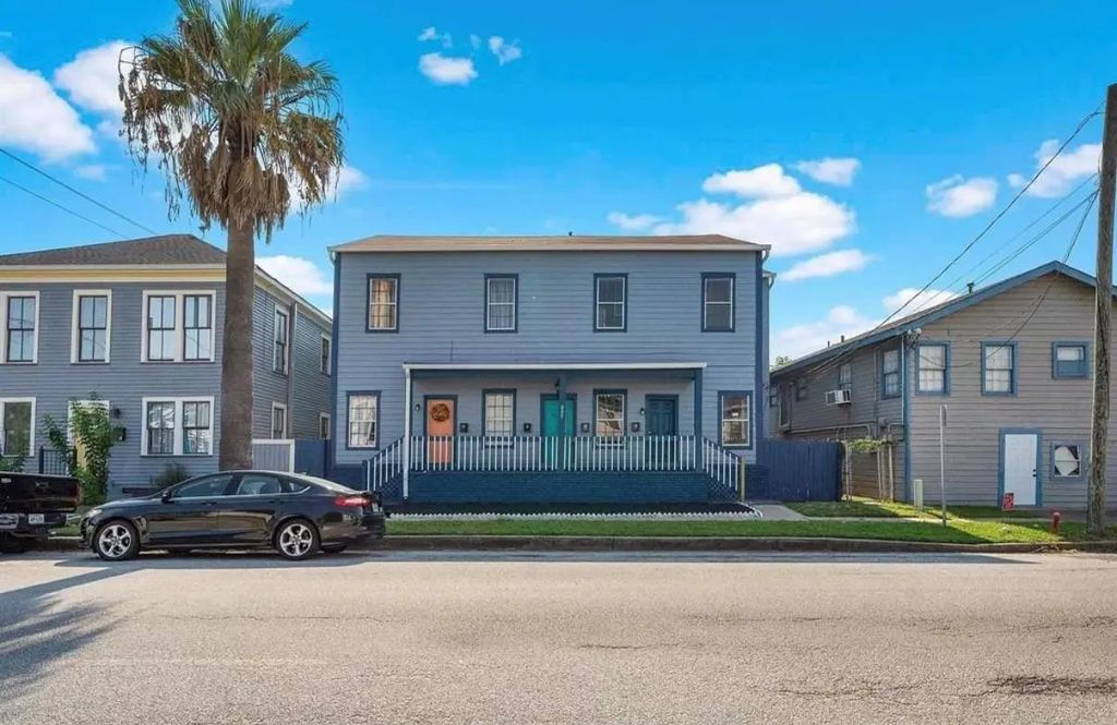 805 10 Th Street 4, Galveston