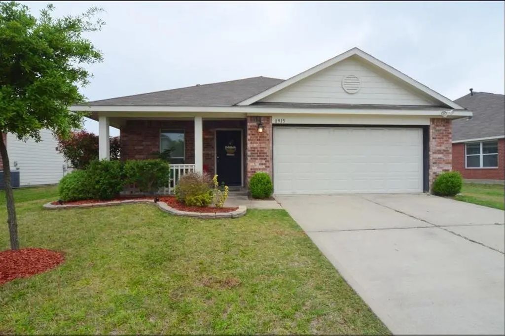 8915 Durham Manor Lane, Houston