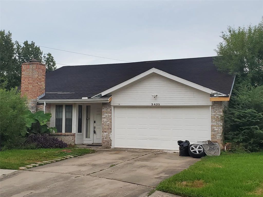 3422 Big Horn Court, Sugar Land