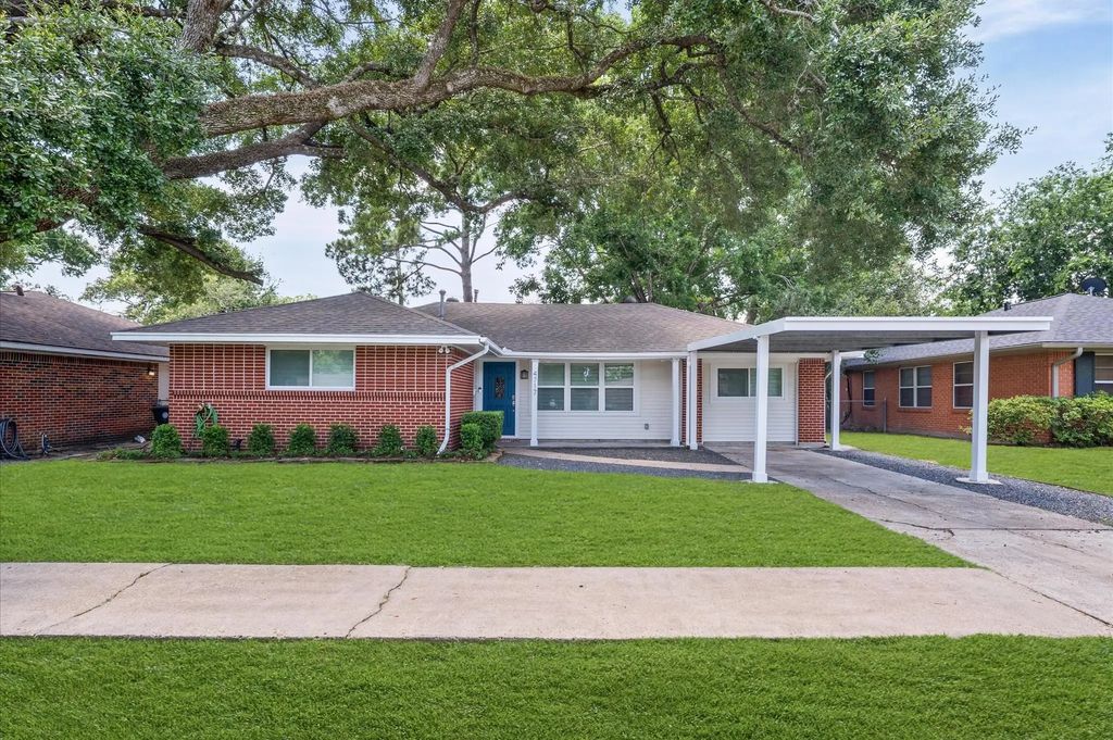 4717 Chrystell Lane, Houston