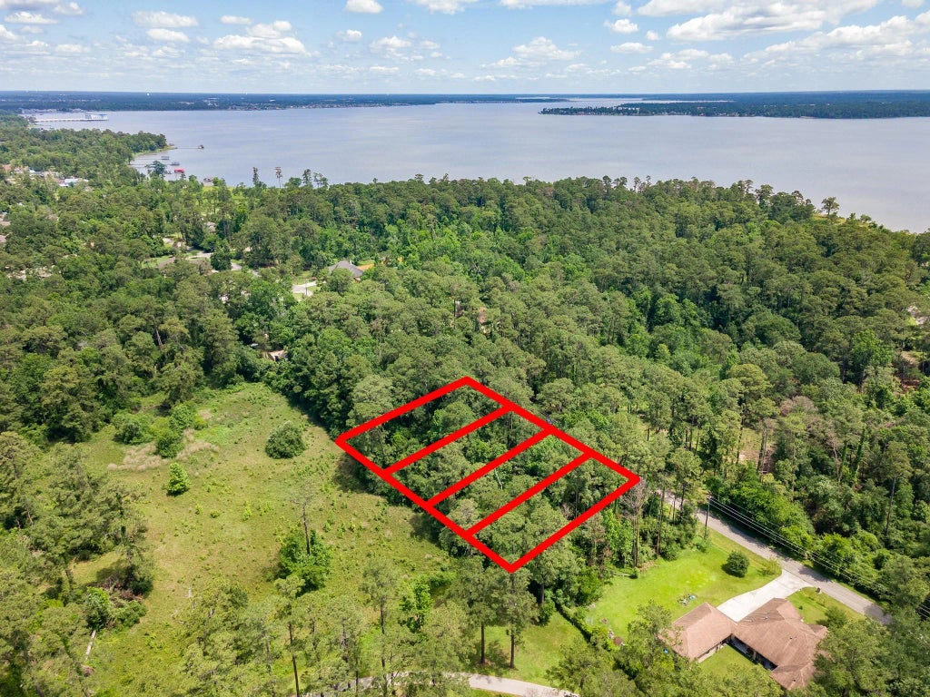 Lakeside Terrace Drive, Houston