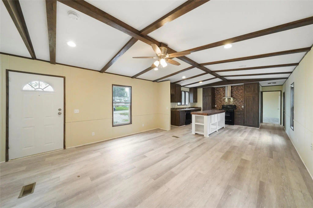 171 Country Oaks Street, Brazoria