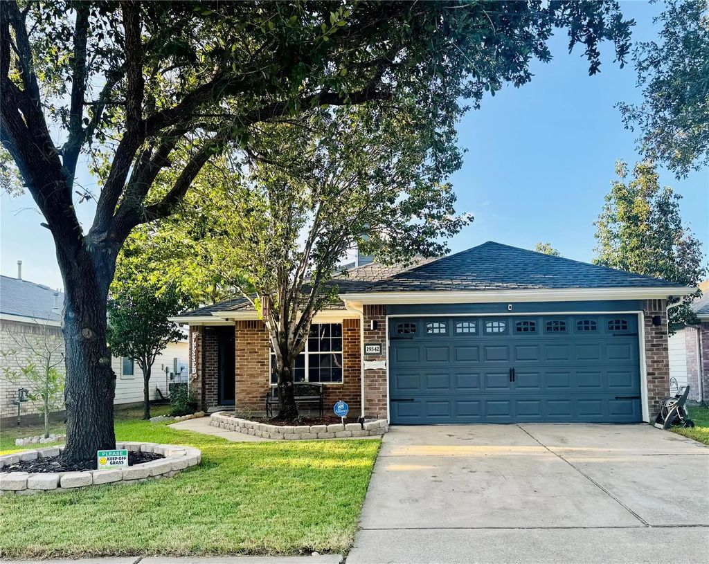 19342 Otter Trail Court, Katy