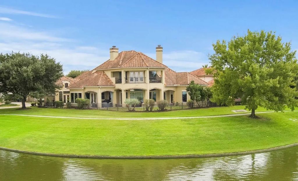 2010 Flower Garden Lane, Houston