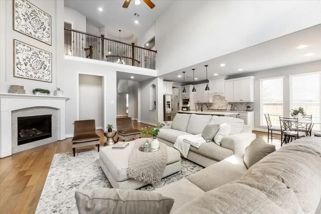 18843 Collins View Dr Drive, New Caney