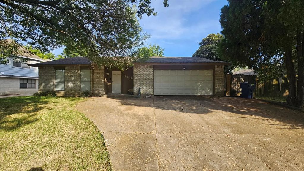 15303 Gran Vista Drive, Houston