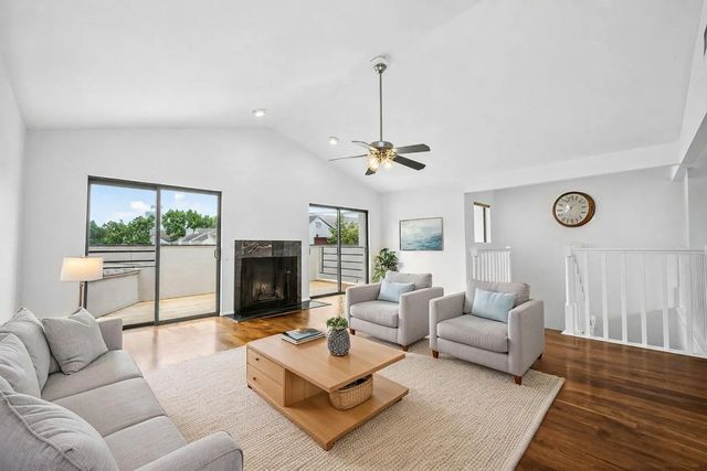 2664 Bering Drive 2664, Houston