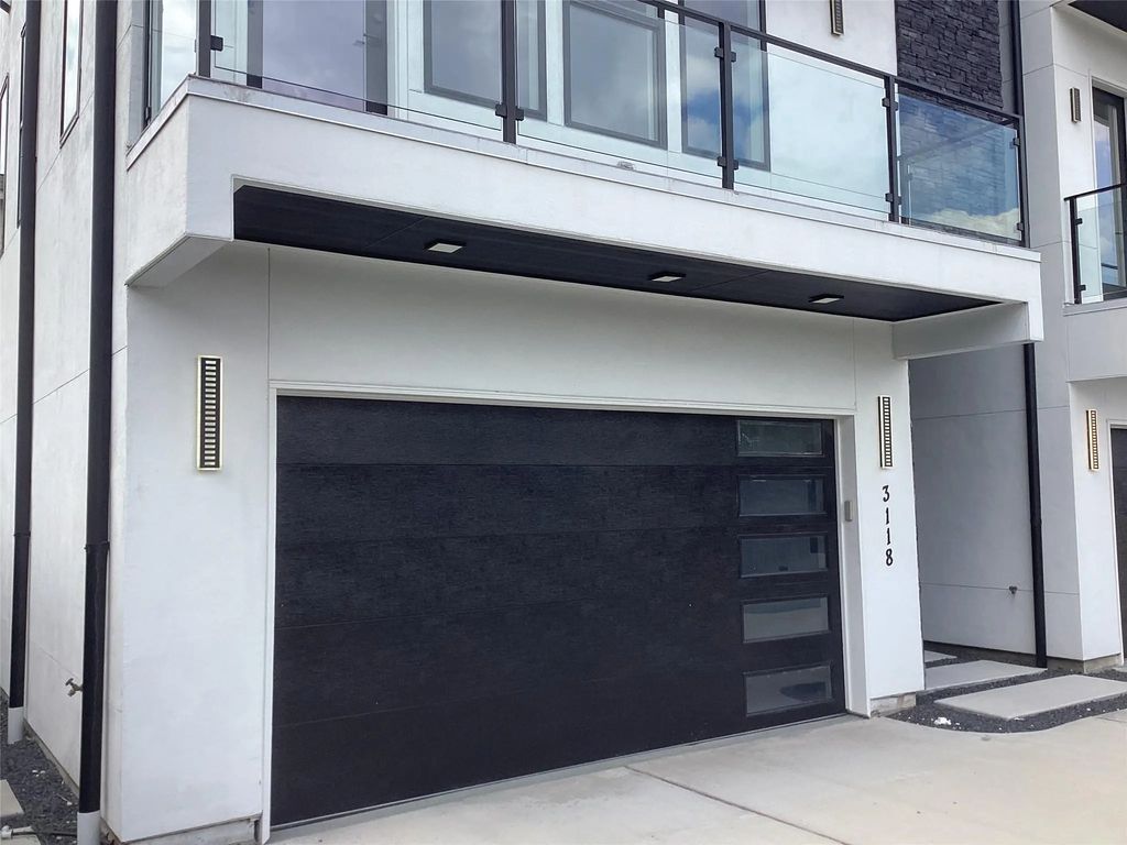 3118 Clay Street, Houston