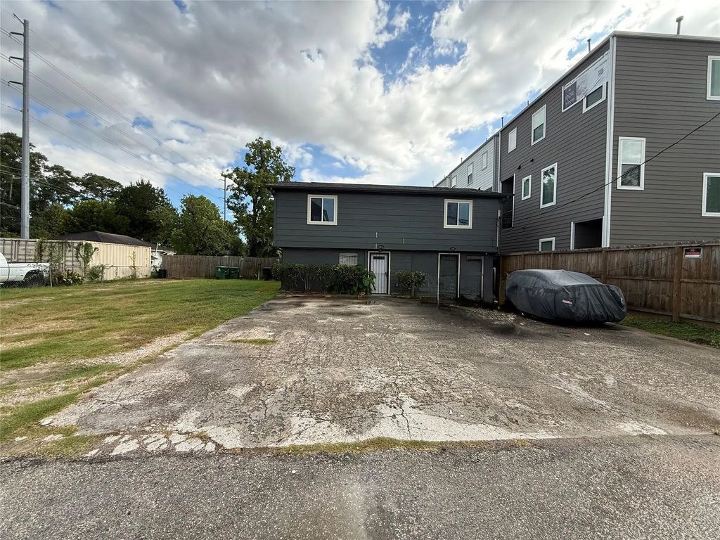 1105 Mansfield Street, Houston