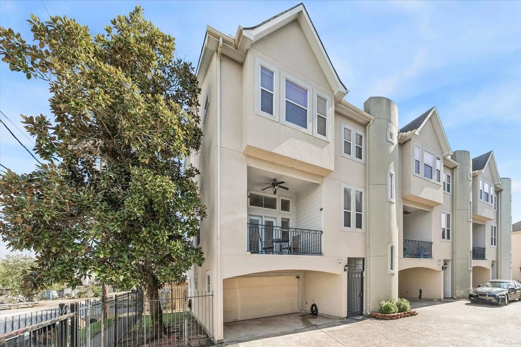 5507 Kansas Street, Houston