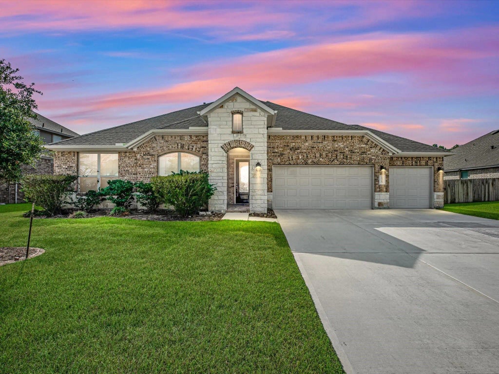 10213 Shore Acres Lane, Conroe