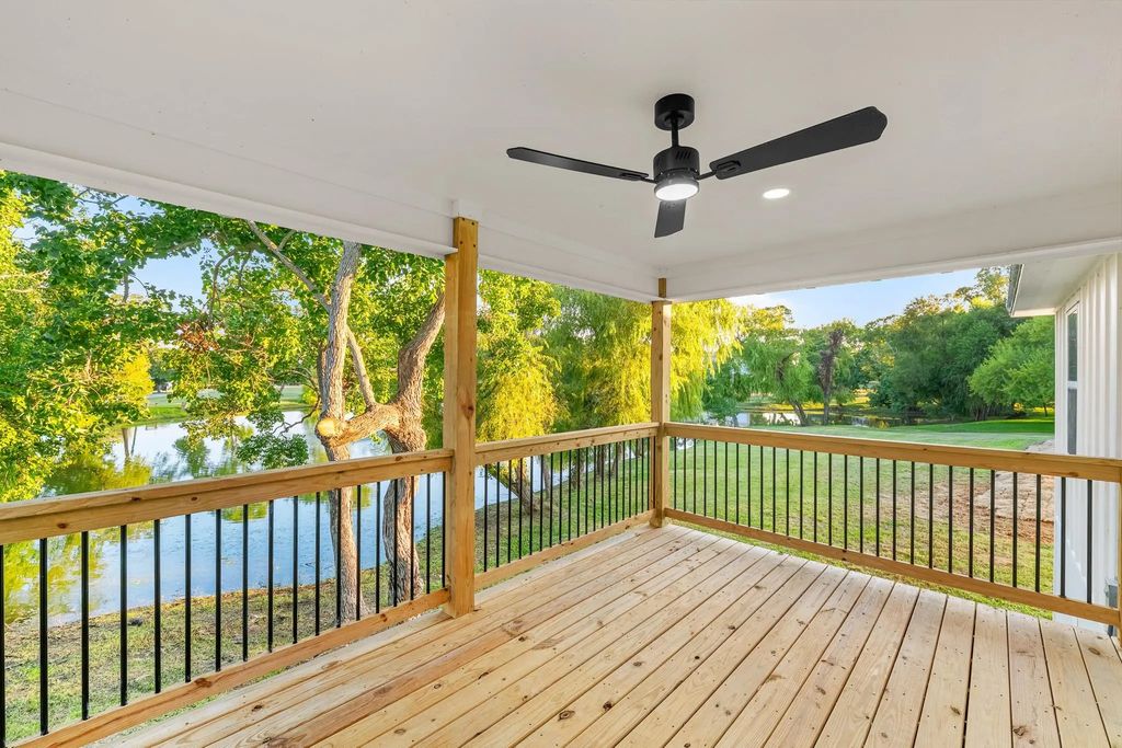 90 Coolcrest Drive, Point Blank