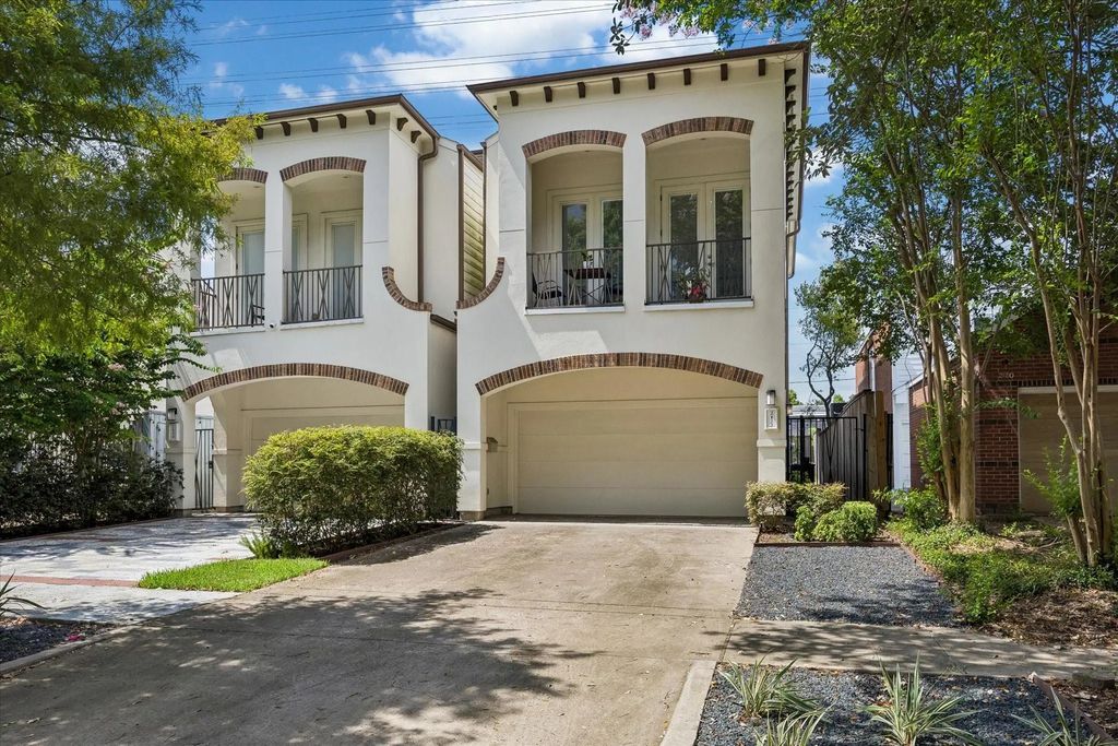 2122 Banks Street, Houston