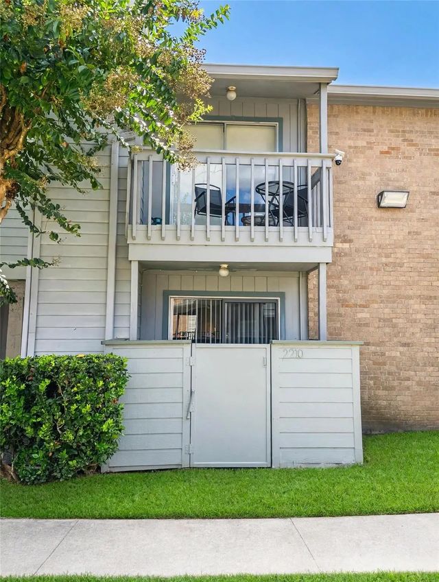 260 El Dorado Boulevard 2210, Houston
